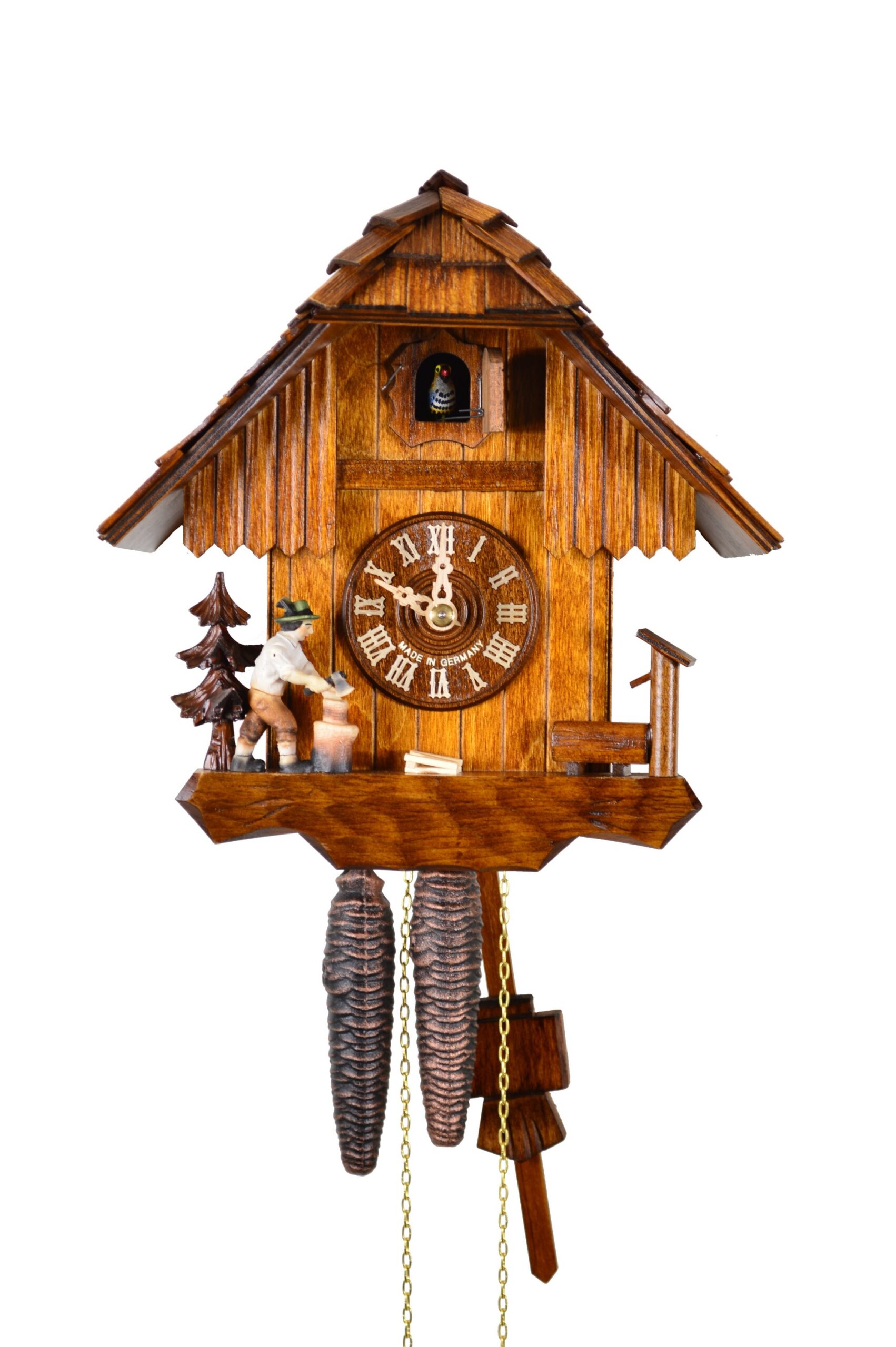Kuckucksuhr Haus mit Trog und Holzhacker