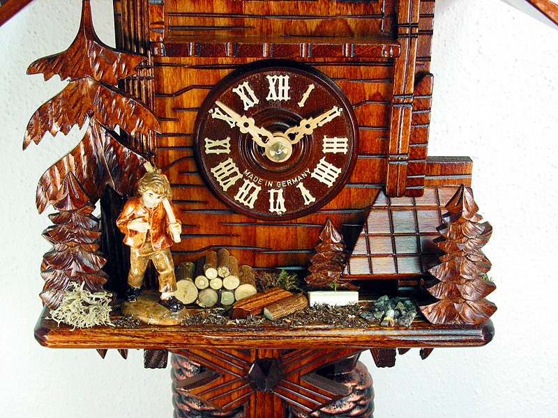 Kuckucksuhr Haus mit Wanderjunge – Bild 4