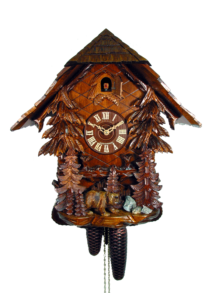 Chalet Kuckucksuhr, Bär im Wald
