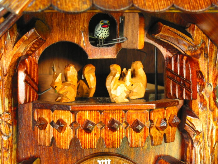 8-Tag Kuckucksuhr Baumstammuhr mit Bär – Bild 4