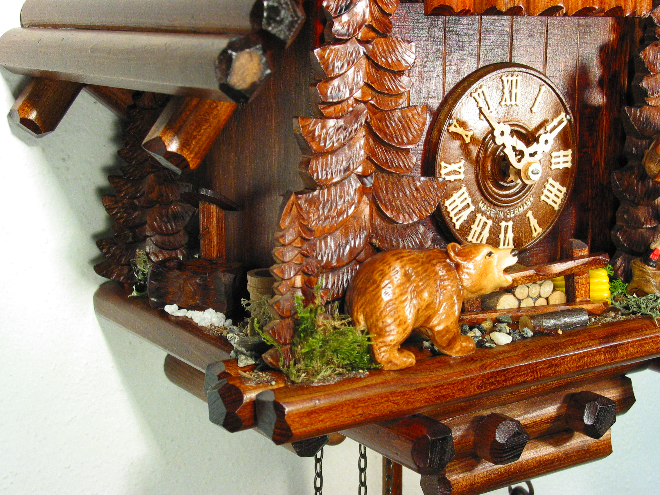 Kuckucksuhr Blockhütte Jäger & Bär – Bild 5